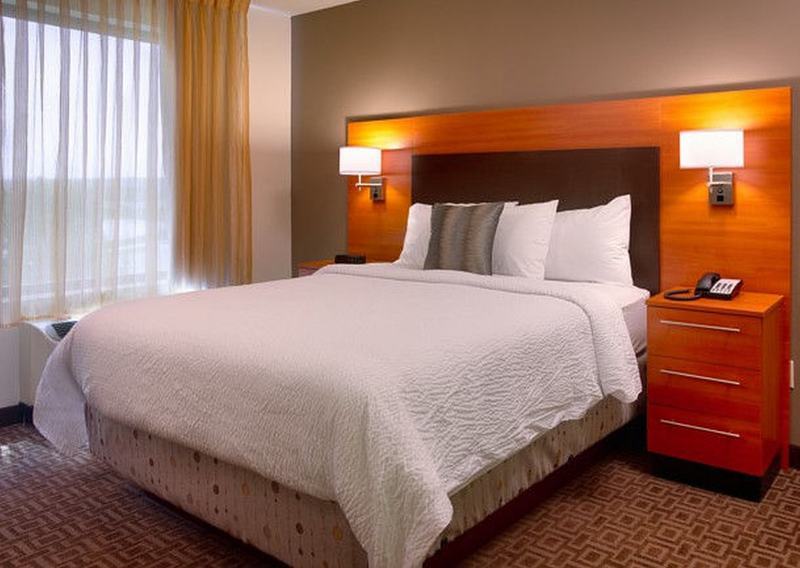 By Marriott District Hotel Seattle